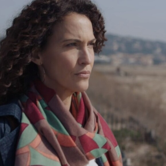 Linda Hardy joue Clémentine Doucet dans la série "Demain nous appartient", sur TF1.