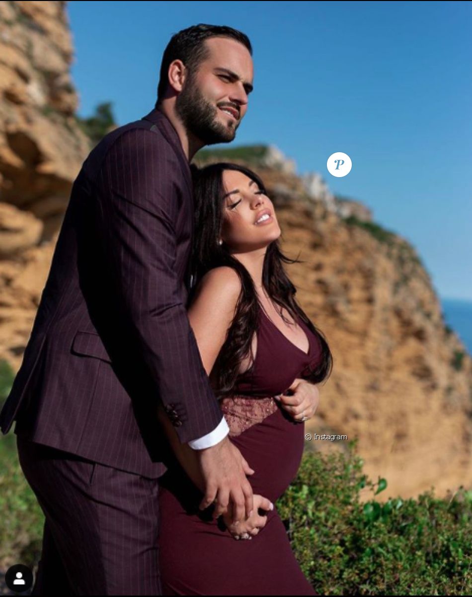 Laura Lempika et Nikola Lozina vont être les parents d'un petit garçon. La nouvelle a été annoncé le 23 juillet 2020.