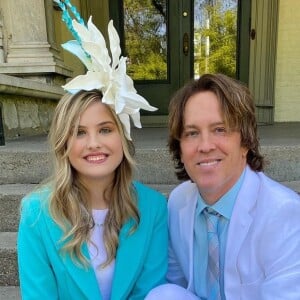 Dannielynn, la fille d'Anna Nicole Smith, avec son père Larry Birkhead, le 1er mai 2021.