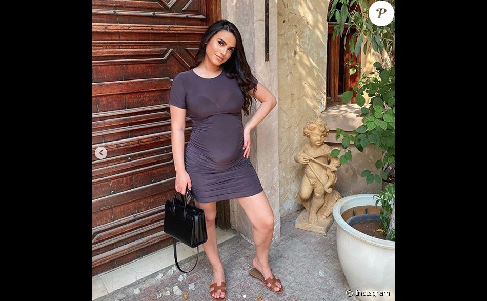 Camélia Benattia enceinte de 4 mois. Instagram, le 3 juin 2020.