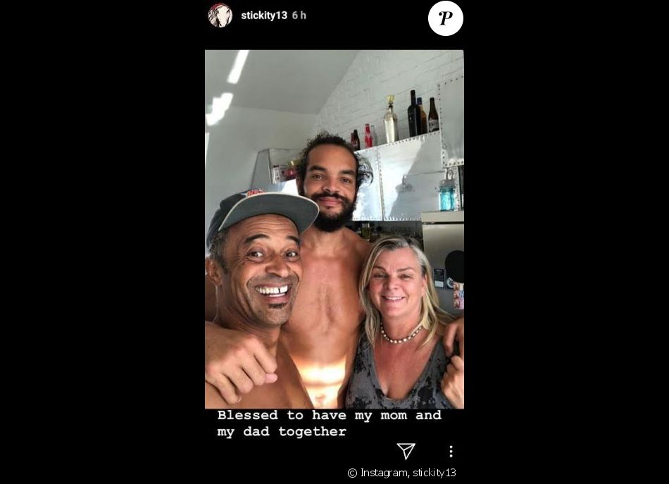 Joakim Noah entouré de ses parents Yannick Noah et Cecilia Rodhe à New York, septembre 2019.