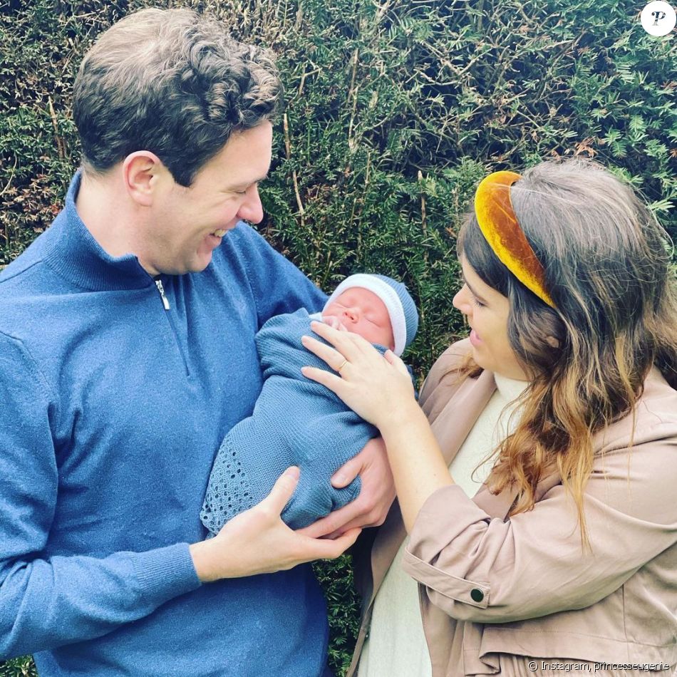 Eugenie d'York, son mari Jack Brooksbank et leur fils August sur Instagram, février 2021.