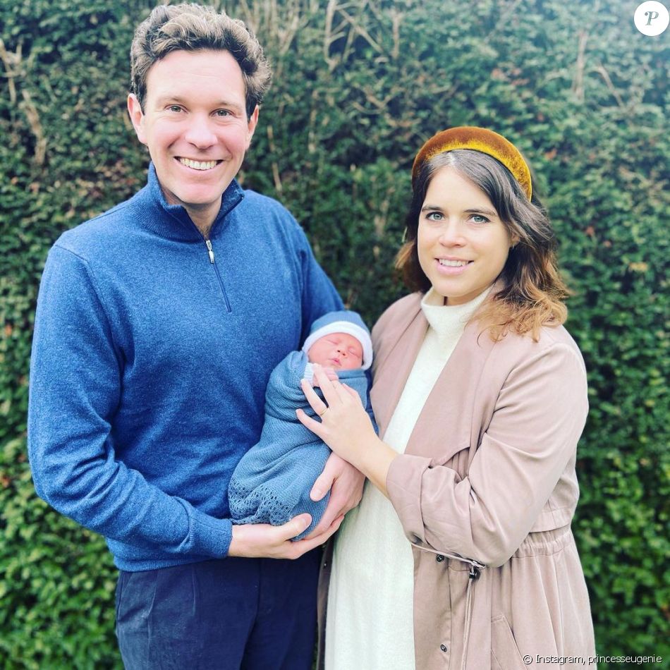 Eugenie d'York, son mari Jack Brooksbank et leur fils August sur Instagram, février 2021.