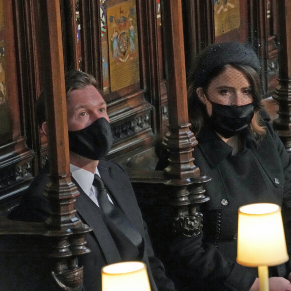 La princesse Eugenie d'York et Jack Brooksbank, - Funérailles du prince Philip, duc d'Edimbourg à la chapelle Saint-Georges du château de Windsor, Royaume Uni, le 17 avril 2021.