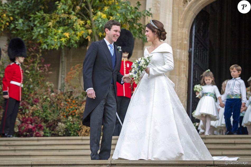 La princesse Eugenie et son mari Jack Brooksbank - Sorties après la cérémonie de mariage de la princesse Eugenie d'York et Jack Brooksbank en la chapelle Saint-George au château de Windsor.