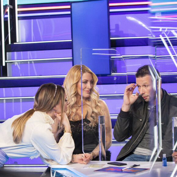 Exclusif - Kelly Vedovelli, Loana, Raymond Aabou, Géraldine Maillet - Enregistrement de l'émission "Touche Pas à Mon Poste (TPMP)", présentée par C.Hanouna et diffusée en direct le 10 février sur C8 © Jack Tribeca / Bestimage