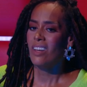 Amel Bent lors de la demi-finale de "The Voice 2021" en direct sur TF1 - 8 mai 2021