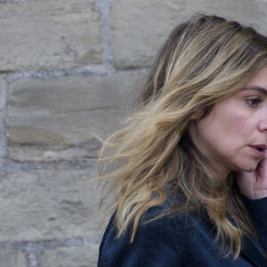 Julie Zenatti - Obsèques de Maurane en l'église Notre-Dame des Grâces à Woluwe-Saint-Pierre en Belgique