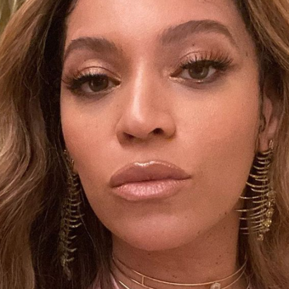 Beyoncé dévoile ses nouveaux coups de coeur mode sur Instagram.