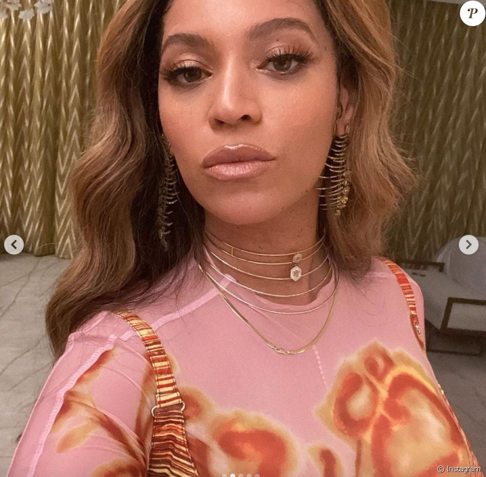 Beyoncé dévoile ses nouveaux coups de coeur mode sur Instagram.
