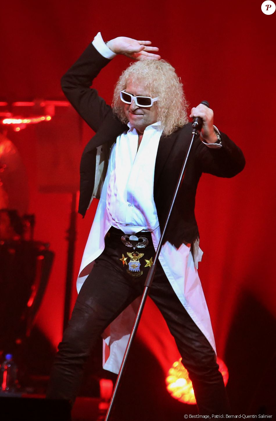 Exclusif - Michel Polnareff lors de son concert à la patinoire de Mériadeck à Bordeaux, France, le 30 novembre 2016. © Patrick Bernard-Quentin Salinier/Bestimage