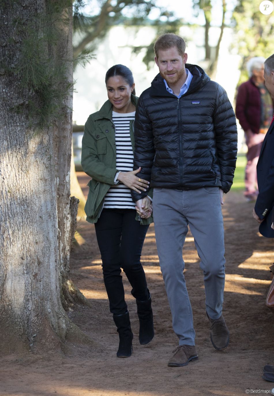 Le prince Harry, duc de Sussex et Meghan Markle (enceinte), duchesse de Sussex en visite à la Fédération Royale Marocaine de Sports Equestres à Rabat, lors de leur voyage officiel au Maroc. Le 25 février 2019
