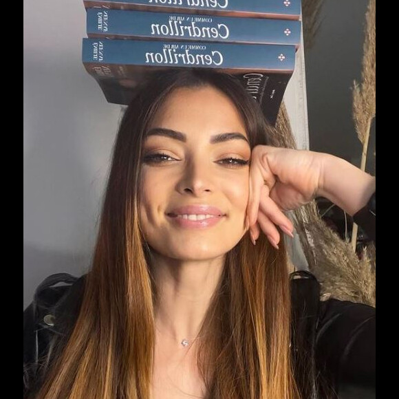Emilie Nef Naf souriante sur Instagram, avril 2021