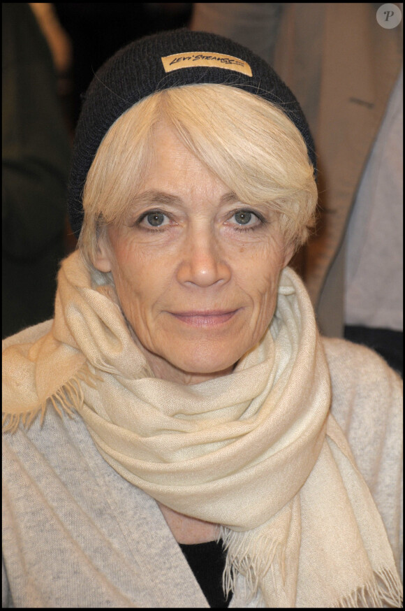 Françoise Hardy au salon du livre de Paris. 2009.