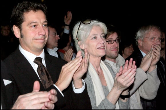 Laurent Gerra, Françoise Hardy et son fils Thomas Dutronc - Henri Salvador tire sa révérence lors d'un concert au Palais des Congrès. Paris.