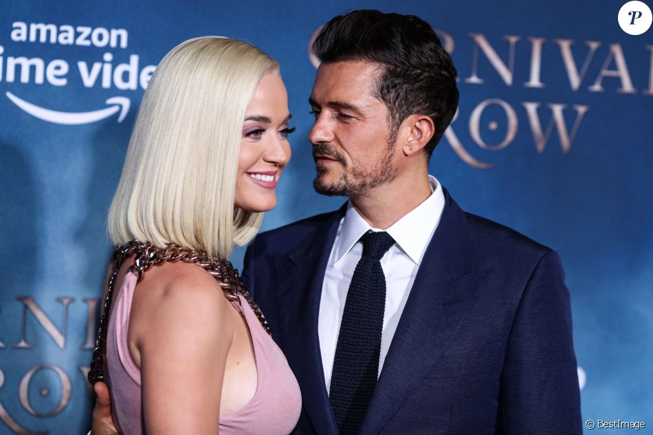 Katy Perry et son fiancé Orlando Bloom à la première de la série télévisée Amazon Prime Video "Carnival Row" au TCL Chinese Theatre dans le quartier de Hollywood, à Los Angeles, Californie, Etats-Unis.