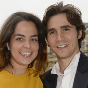 Anouchka Delon et son compagnon Julien Dereims - Cérémonie de remise des insignes de Chevalier de la Légion d'Honneur à Kenzo Takada par Laurent Fabius (président du Conseil constitutionnel) au Conseil constitutionnel à Paris, le 2 juin 2016. © Coadic Guirec/Bestimage 