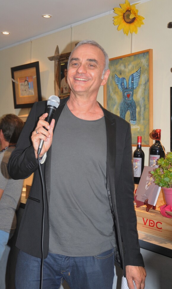 Exclusif - Jean-Pierre Mader - Vente aux enchères à l'occasion du 20ème anniversaire du spectacle "Les Vendanges du Coeur" à Ouveillan, près de Narbonne (Aude) au profit des "Restos du Coeur", le 20 juillet 2014.