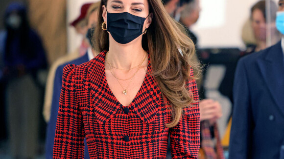 Kate Middleton retourne à ses premiers amours, avec un look so british