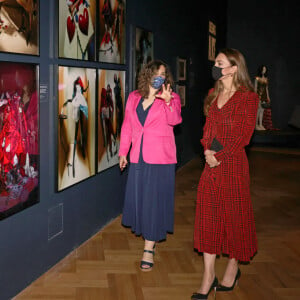 Kate Middleton, duchesse de Cambridge, visite le musée V&A (Victoria & Albert) à Londres, le 19 mai 2021.