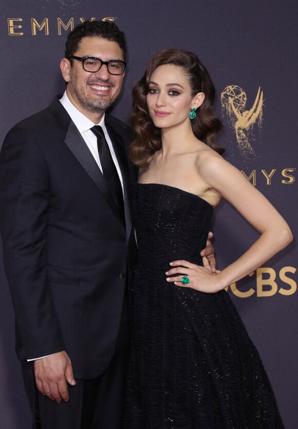 Emmy Rossum et son mari Sam Esmail - 69ème cérémonie des Emmy Awards au Théâtre Microsoft à Los Angeles. Le 17 septembre 2017.