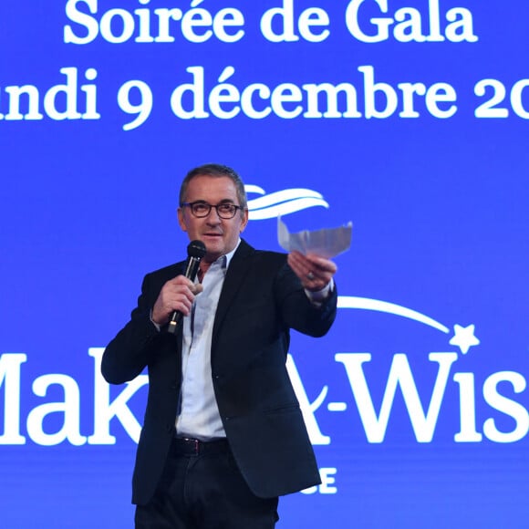 Christophe Dechavanne - Les célébrités assistent au dîner de gala de l'association "Make a wish" au Pavillon Potel et Chabot à Paris. Le 9 décembre 2019 © Rachid Bellak / Bestimage
