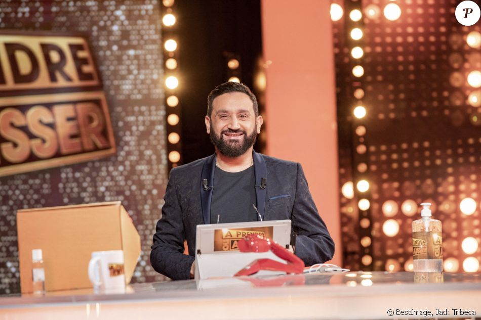 Exclusif - Cyril Hanouna lors de l'enregistrement de l'émission "A Prendre Ou A Laisser (APOAL)", diffusée en direct le 10 février sur C8 © Jack Tribeca / Bestimage
