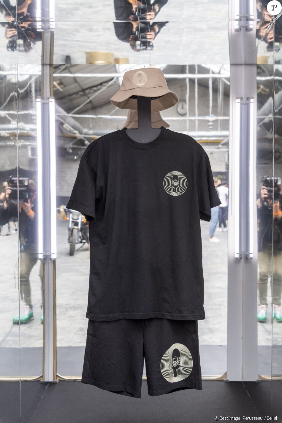 Illustration lors du lancement de la collection capsule Gims x Magnum à Paris le 27 mai 2021. © Perusseau / Bellak / Bestimage