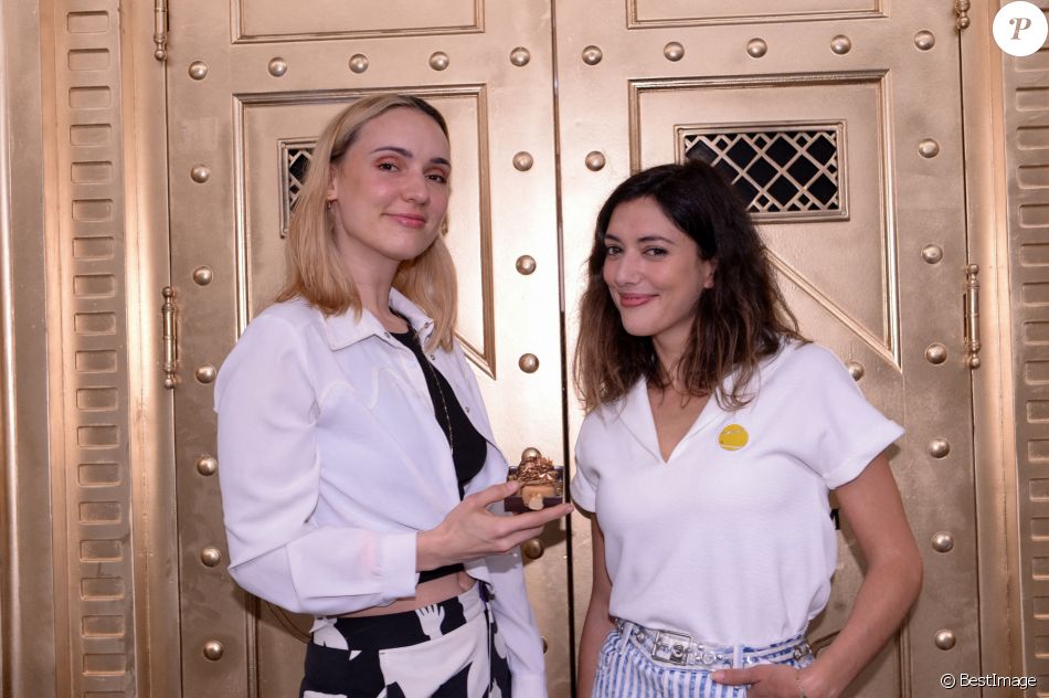 Natoo, Vanessa Guide lors du lancement de la collection capsule Gims x Magnum à Paris le 27 mai 2021. © Bellak / Perusseau / Bestimage