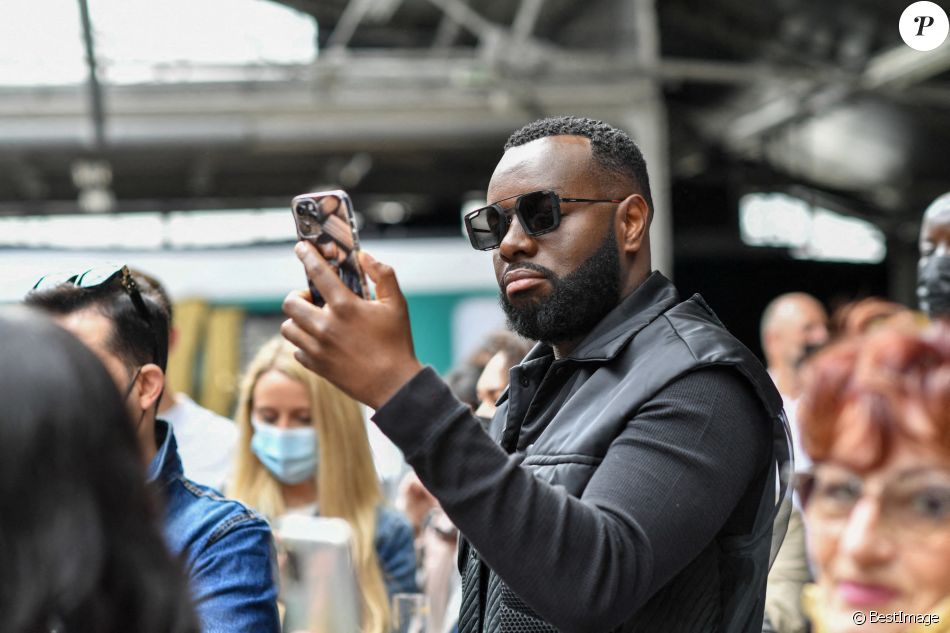 Gims (Gandhi Djuna) lors du lancement de la collection capsule Gims x Magnum à Paris le 27 mai 2021. © Bellak / Perusseau / Bestimage