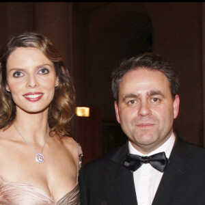 Sylvie Tellier et son ex-mari Camille Le Maux aux côtés de Xavier Bertrand et sa femme - Dîner de l'association AVEC, à Versailles.