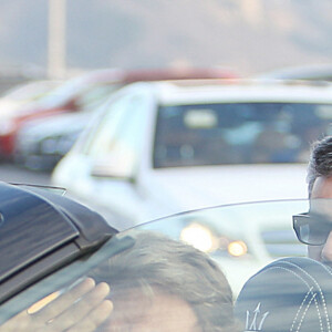 Johnny et Laeticia Hallyday, Francois Vincentelli, le prince Emmanuel-Philibert de Savoie - Johnny Hallyday conduit la Maserati du prince Emmanuel-Philibert de Savoie a Pacific Palisades, Los Angeles le 19 janvier 2014.