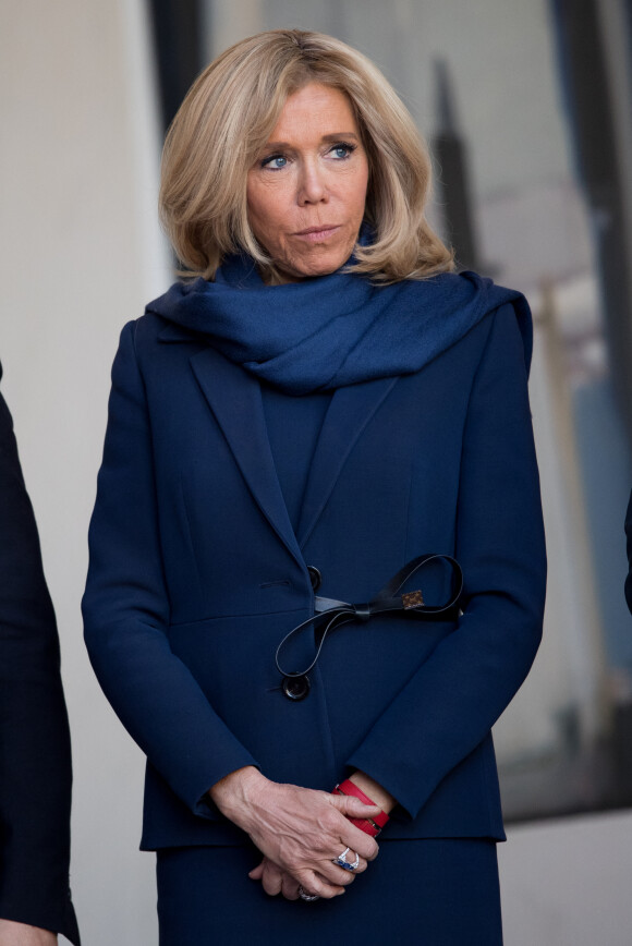 La Première Dame Brigitte Macron accueille les participants à la réunion du conseil consultatif pour l'égalité entre les femmes et les hommes au palais de l'Elysée à Paris, France, le 19 février 2019. 