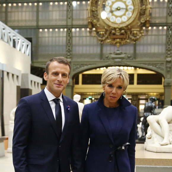 Le président de la République française Emmanuel Macron et sa femme la Première Dame Brigitte Macron (Trogneux) au Musée d'Orsay à Paris, France, le 10 novembre 2018. © Cyril Moreau/Bestimage