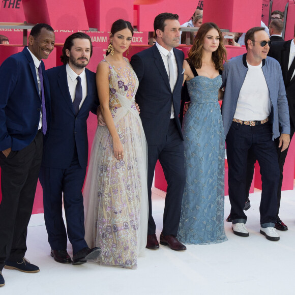 Eliza Gonzalez, Lily James, Ansel Elgort, Kevin Spacey, Edgar Wright, CJ Jones, Jon Hamm, Jamie Foxx, Martin Freeman, David Walliams, Dua Lipa - Les célébrités arrivent à la première de "Baby Driver" à Londres le 21 juin 2017.