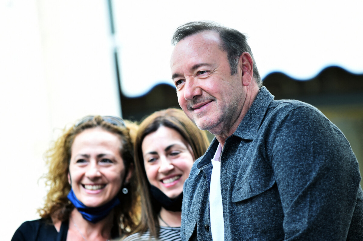 Kevin Spacey de retour au cinéma apparition remarquée en Italie, après 3 ans dabsence image