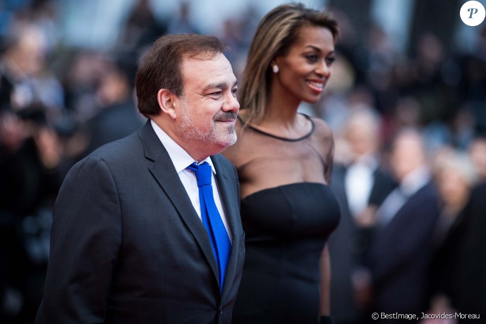 Didier Bourdon et sa femme Marie-Sandra - Montée des marches du film "Douleur et Gloire" lors du 72ème Festival International du Film de Cannes. Le 17 mai 2019. © Jacovides-Moreau / Bestimage