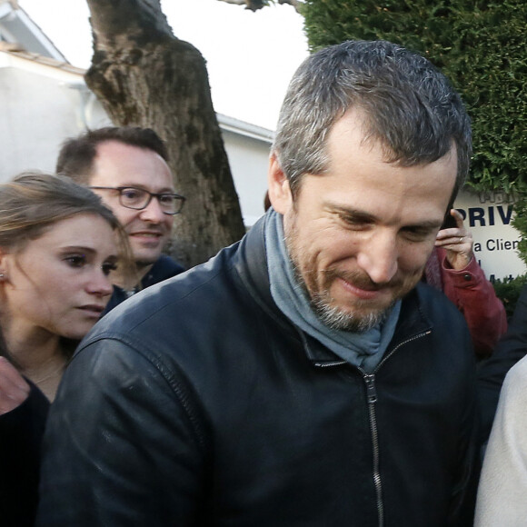 Exclusif - Guillaume Canet et sa compagne Marion Cotillard lors de l'avant-première nationale du film "Nous finirons ensemble" (suite des "Petits Mouchoirs") au cinéma le Rex d'Andernos-les-Bains, bassin d'Arcachon, France, le 17 avril 2019. © Patrick Bernard/Bestimage