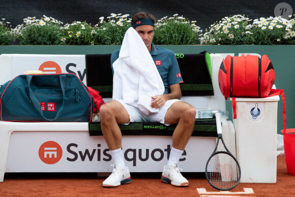 Roger Federer au premier tour du tournoi de tennis de l'Open de Genève le 18 mai 2021. © Thomas Roulin / Bestimage