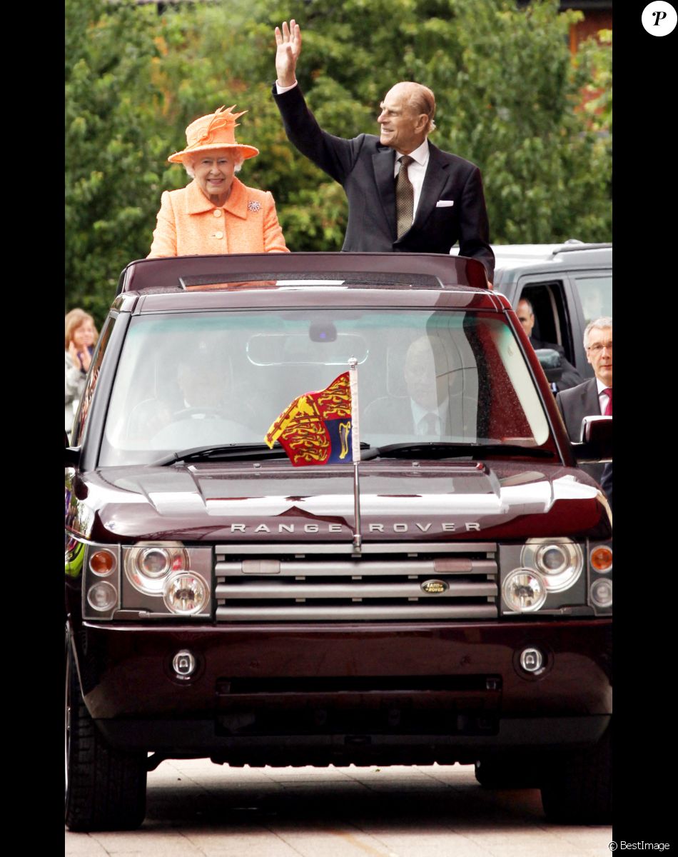 La reine Elisabeth II d'Angleterre et le prince Philip, duc d'Edimbourg lors des célébrations du jubilé de diamant. Le 18 juillet 2012