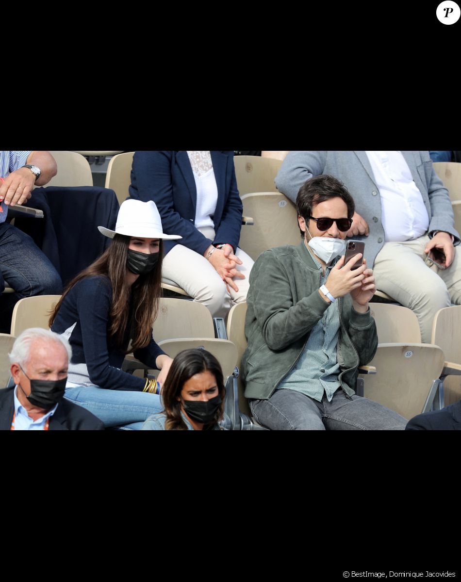 Vianney (Vianney Bureau) dans les tribunes des Internationaux de France de tennis de Roland Garros à Paris, France, le 5 juin 2021. © Dominique Jacovides/Bestimage