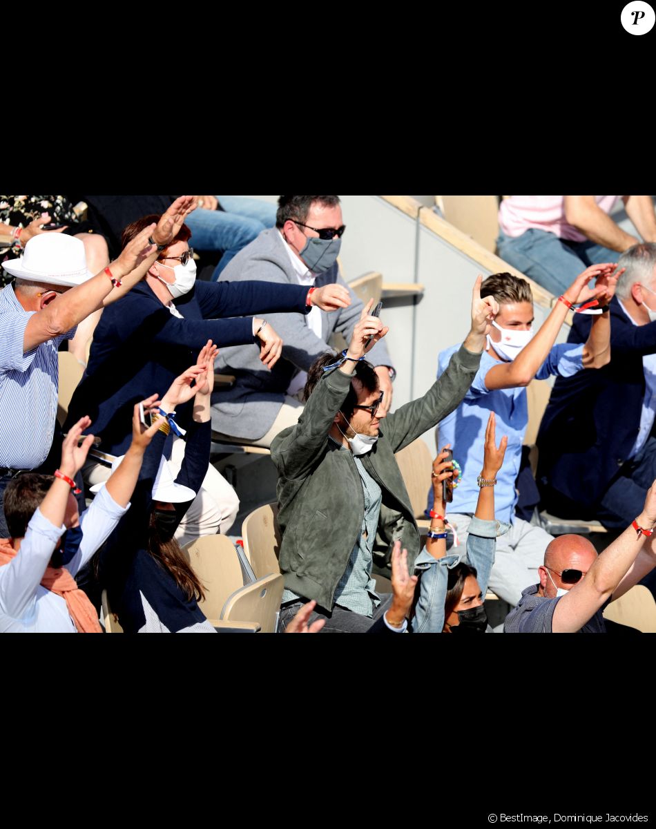 Vianney (Vianney Bureau) dans les tribunes des Internationaux de France de tennis de Roland Garros à Paris, France, le 5 juin 2021. © Dominique Jacovides/Bestimage