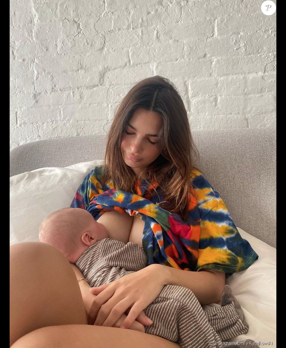 Emily Ratajkowski et son fils Sylvester. Avril 2021.