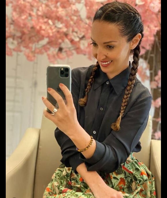 Emmanuelle Rivassoux souriante sur Instagram