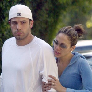 Ben Affleck et Jennifer Lopez à Beverly Hills en 2003.