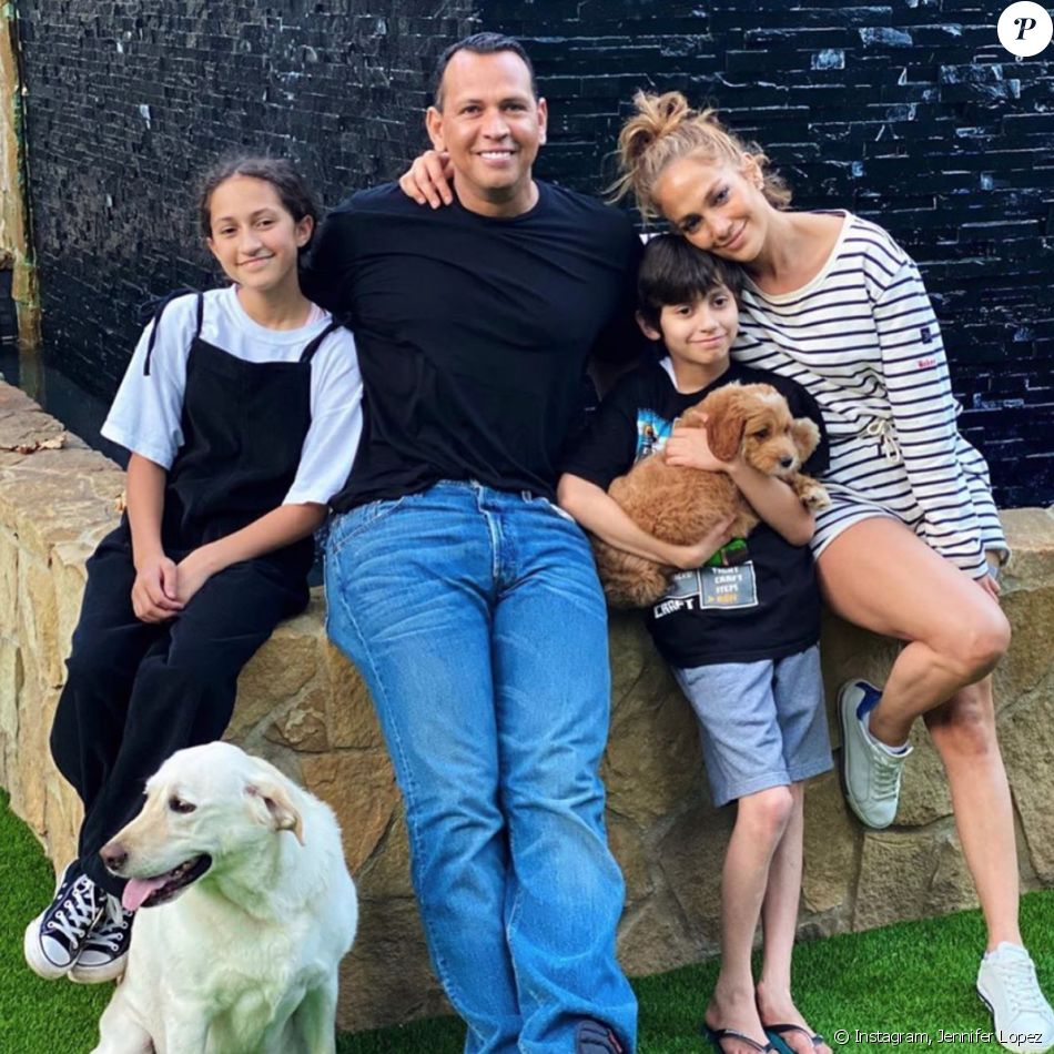 Jennifer Lopez, son ex-fiancé Alex Rodriguez et ses deux enfants, Max et Emme. Juin 2020.