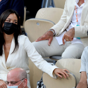 Tony Parker et sa compagne Alizé Lim dans les tribunes des Internationaux de France de Tennis de Roland Garros. Paris, le 9 juin 2021 © Dominique Jacovides / Bestimage