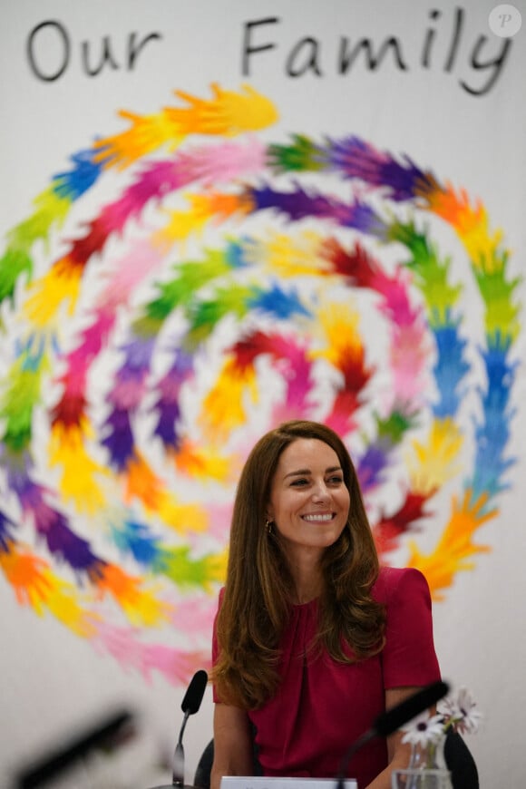 Catherine (Kate) Middleton, duchesse de Cambridge, et la Première Dame des États-Unis lors d'une visite à la "Connor Downs Academy à Hayle, Cornouailles, Royaume Uni, lors du sommet du G7.