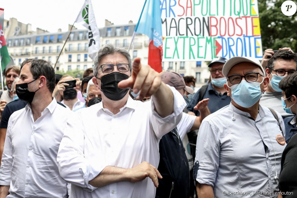 Jean-Luc Mélenchon, président et député du parti La France Insoumise - Journée nationale de mobilisation pour les libertés et contre les idées d'extrême droite, Paris, le 12 juin 2021 © Stéphane Lemouton / Bestimage