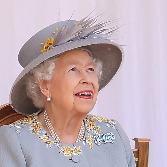 Trooping of the colour - La reine Elisabeth II d'Angleterre assiste seule à la cérémonie au chateau de Windsor le 12 juin 2021.